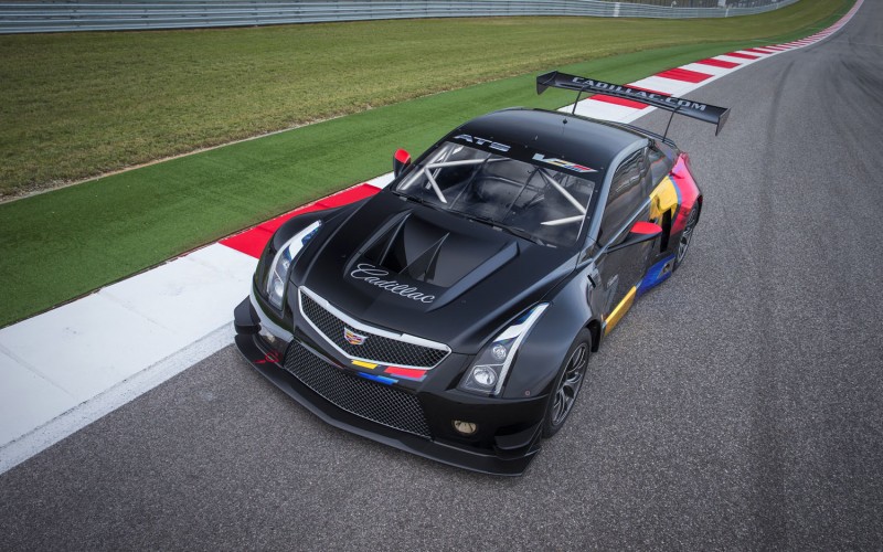 Cadillac presenta la nuova ATS-V.R. Questa auto da corsa da 600 cavalli rispetta le norme internazionali FIA GT3