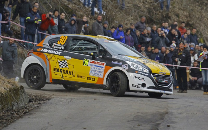 Esordio “sopra le righe” per Max Giannini, in gara sull’asfalto del primo appuntamento di Campionato Italiano Rally