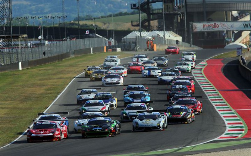 Al Mugello il gran finale del Campionato Italiano Gran Turismo 2015