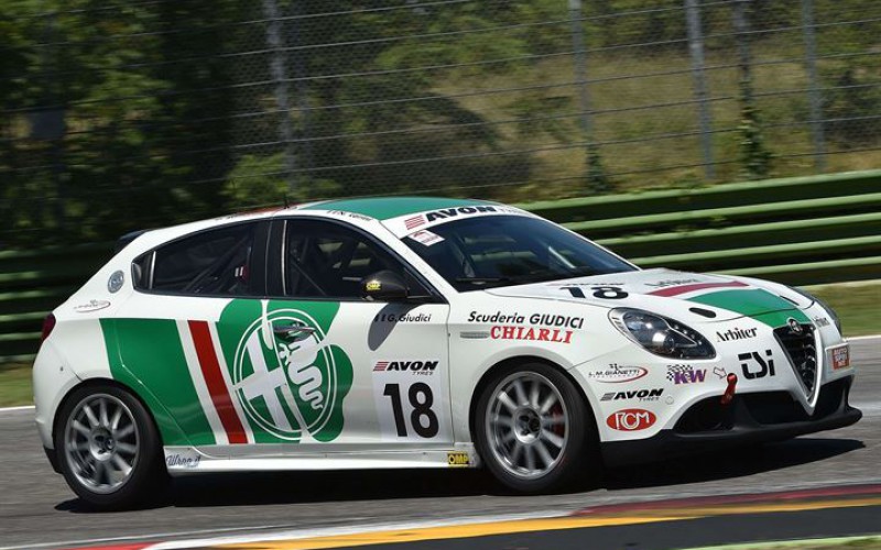 Gianni e Claudio Giudici con Alfa Romeo ed Honda nel TCS del Campionato Italiano Turismo