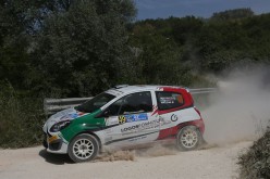 Trevisani e Matteuzzi si alternano nella leadership del 23° Rally Adriatio del Trofeo Twingo R2 Terra