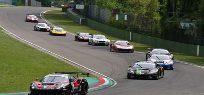 Dopo la pausa estiva l’autodromo di Imola riapre le sfide nelle cinque classi del Campionato Italiano Gran Turismo