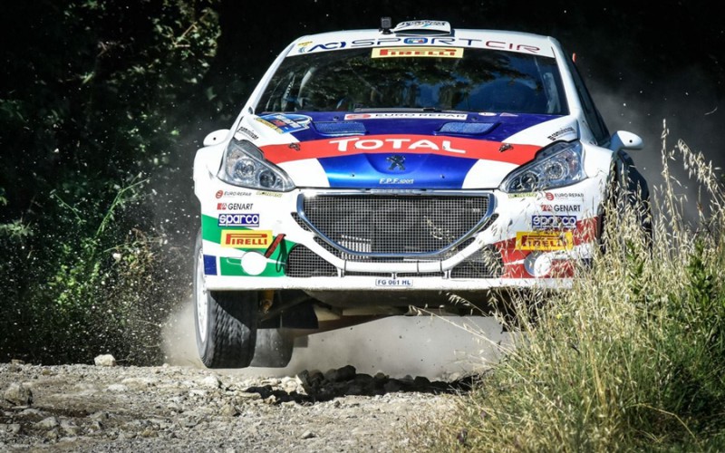 Rally Adriatico: Peugeot difende la leadership con gli equipaggi Andreucci/Andreussi e De Tommaso/Ferrara