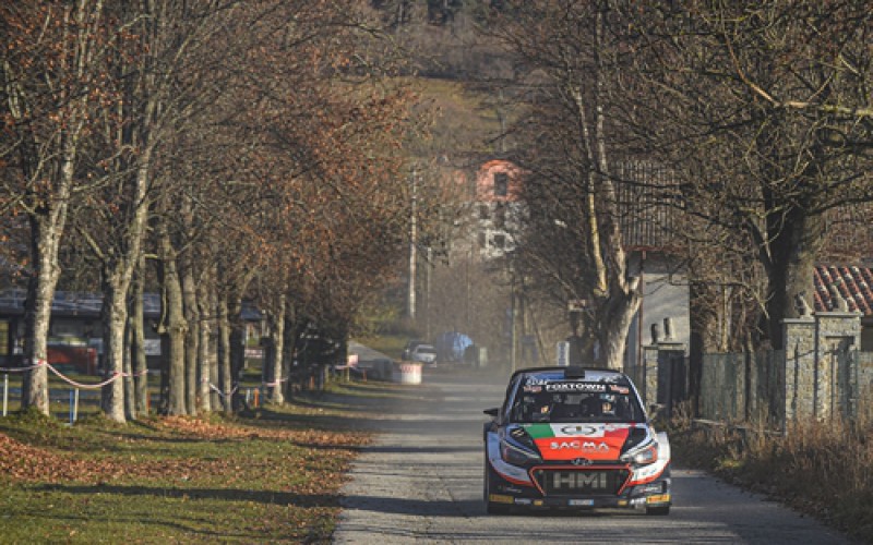 Nel 40° Trofeo ACI Como, il campione WRC in carica Corrado Fontana cerca la nona vittoria