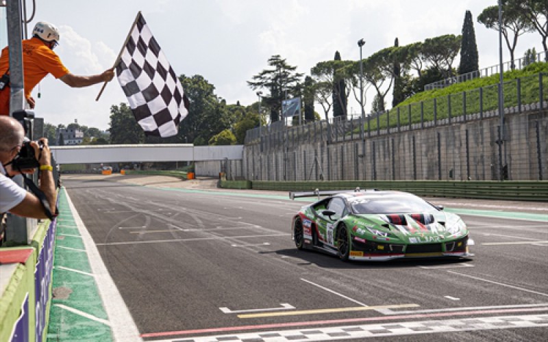 A Vallelunga Galbiati-Venturini-Frassineti (Lamborghini Huracan) vincono la 3^ prova del Campionato Italiano Gran Turismo Endurance